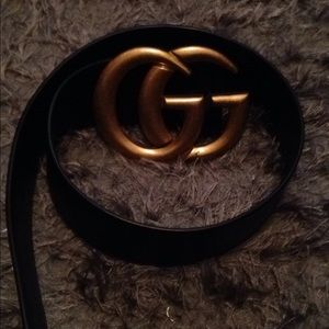 Meet your Posher, Label-Slave